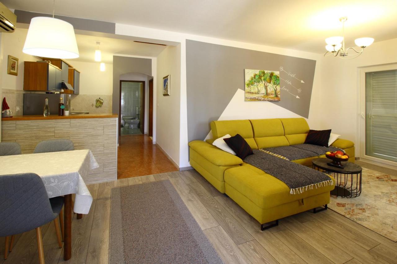 Apartment Marita Čilipi Eksteriør billede