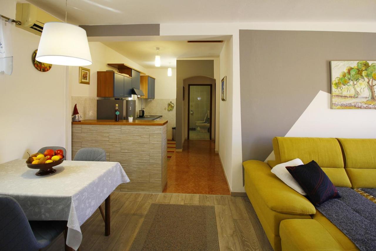 Apartment Marita Čilipi Eksteriør billede